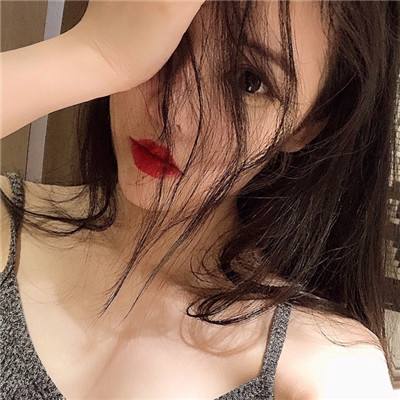 白俄总统在金正恩身旁频竖大拇指